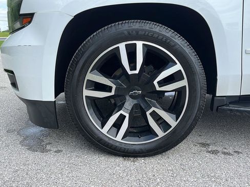 Used 2020 Chevrolet Tahoe Premier AWD/4WD image 11