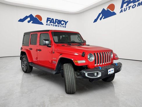 Used 2023 Jeep Wrangler Unlimited Sahara w/ Cold Weather Group AWD/4WD image 6