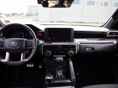 Used 2024 Toyota Tacoma TRD Sport image 12