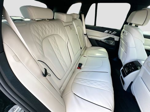 New 2026 BMW X5 M60i image 22
