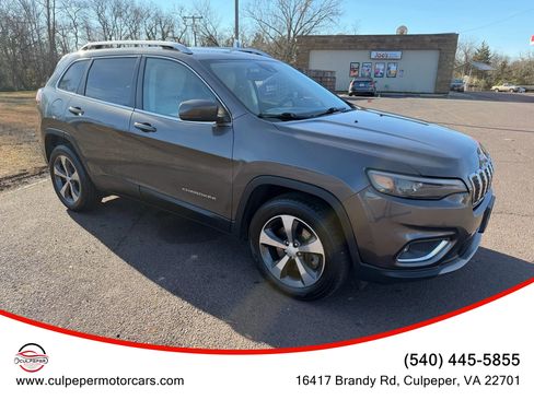 Used 2019 Jeep Cherokee Limited w/ Technology Group image 6