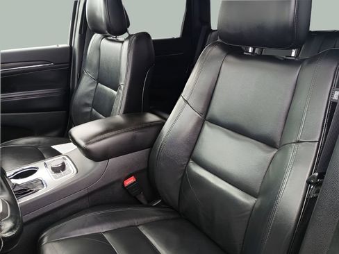 Used 2020 Jeep Grand Cherokee Limited image 22