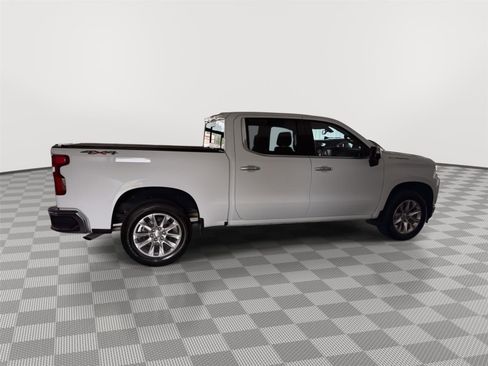 Used 2020 Chevrolet Silverado 1500 LTZ w/ LTZ Plus Package AWD/4WD image 6