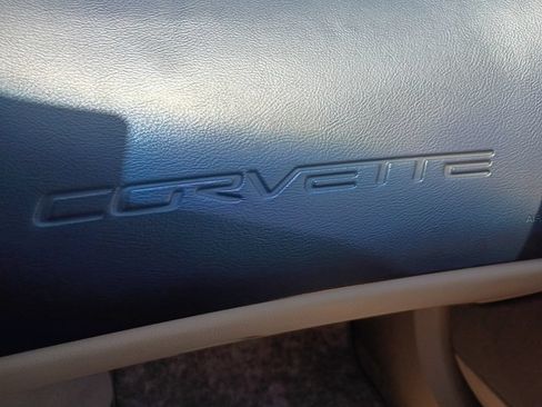Used 2008 Chevrolet Corvette Convertible w/ Preferred Equipment Group RWD image 22