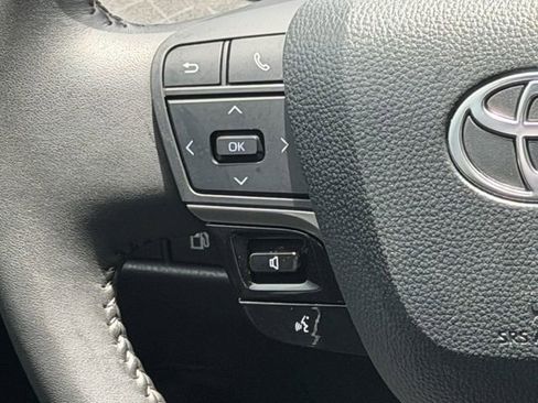 Used 2026 Toyota Camry XLE FWD image 12