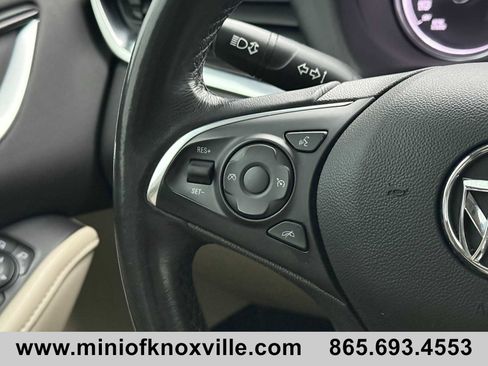 Used 2019 Buick Enclave Essence image 18