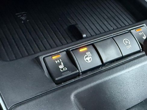 New 2026 Toyota Corolla Cross XLE image 28