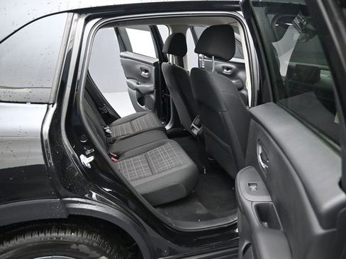 New 2026 Honda HR-V LX image 2