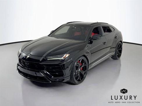 Used 2020 Lamborghini Urus image 4