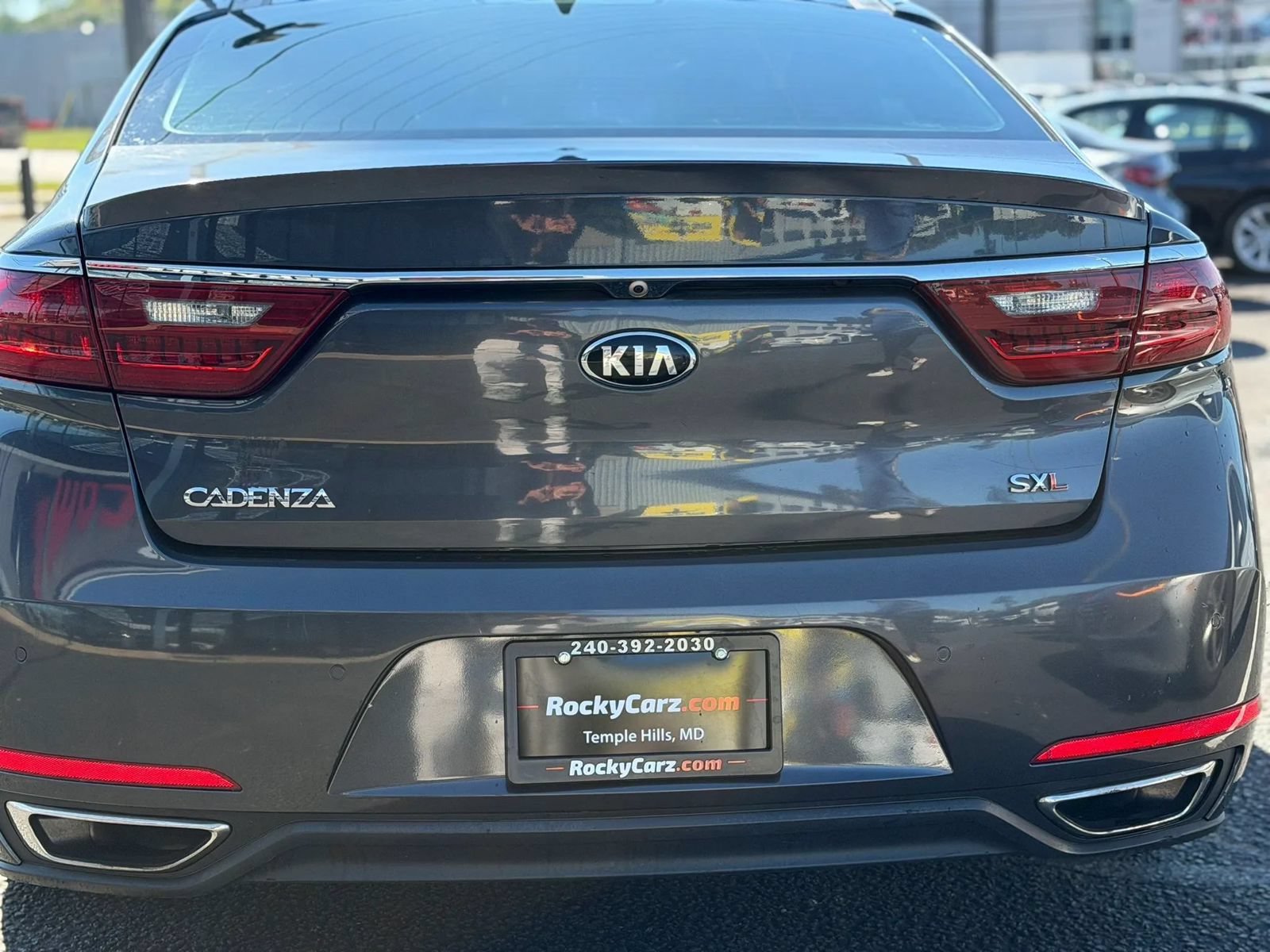 Used 2017 Kia Cadenza Limited FWD image 5