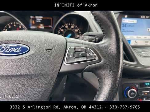 Used 2019 Ford Escape SEL image 46