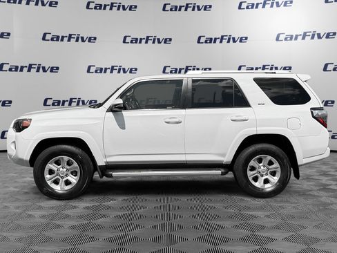 Used 2016 Toyota 4Runner Limited AWD/4WD image 2