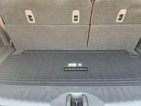 New 2026 Nissan Armada SL w/ Captain's Chari Seat Package RWD image 28