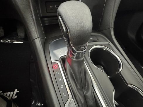 Used 2024 Chevrolet Equinox LT FWD image 21