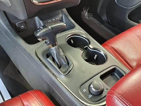 Used 2020 Dodge Durango R/T w/ Technology Group AWD/4WD image 18