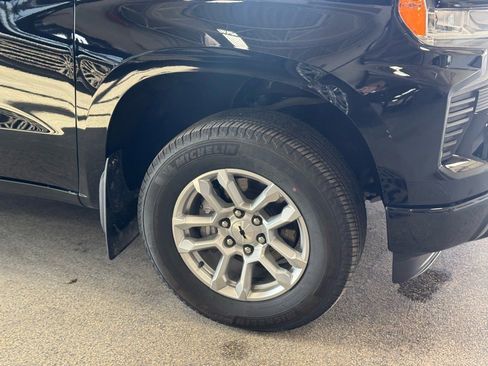 Used 2023 Chevrolet Silverado 1500 RST w/ Convenience Package II image 5