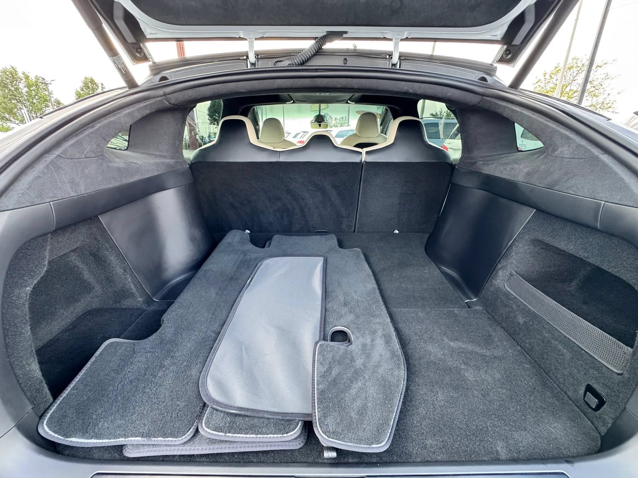 Used 2022 Tesla Model X AWD/4WD image 44