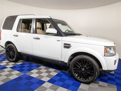 Used 2014 Land Rover LR4 HSE AWD/4WD image 2