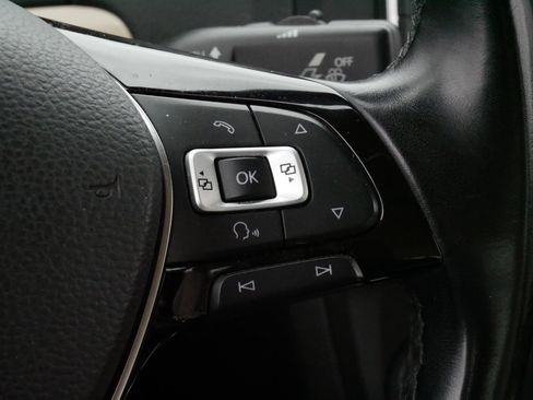 Used 2017 Volkswagen Jetta SE FWD image 25