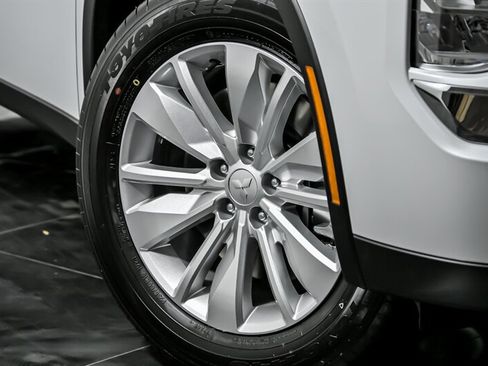 New 2025 Mitsubishi Outlander ES image 3