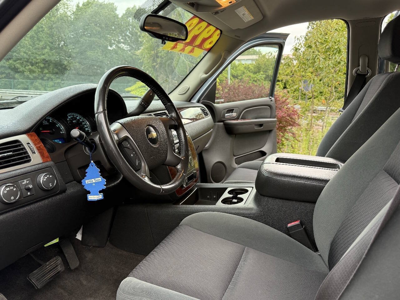 Used 2009 Chevrolet Avalanche LS AWD/4WD image 16