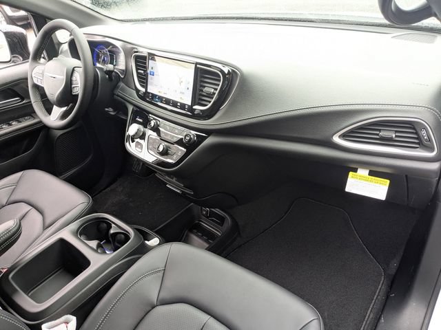 New 2026 Chrysler Pacifica Select AWD/4WD image 27