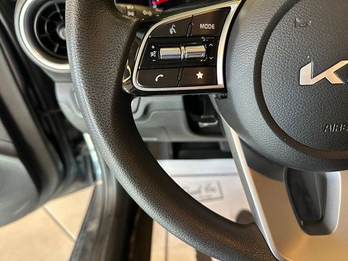 Used 2024 Kia Forte LXS FWD image 11