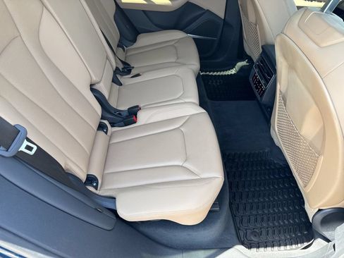 Used 2021 Audi Q8 Prestige w/ Prestige Package AWD/4WD image 28