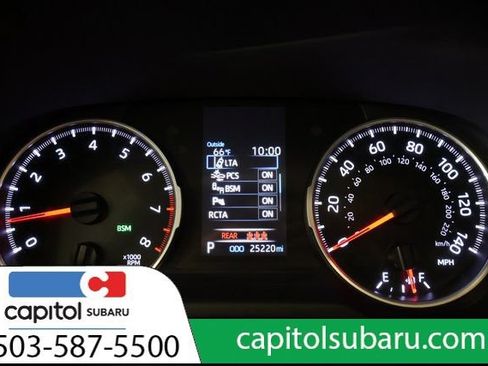 Used 2021 Toyota RAV4 XLE Premium AWD/4WD image 19