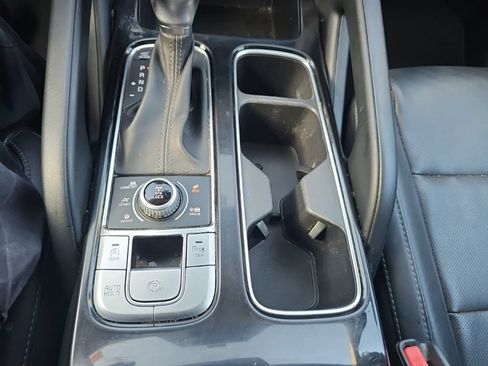 Used 2020 Kia Telluride LX AWD/4WD image 35