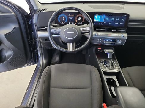 Used 2025 Hyundai Kona SEL AWD/4WD image 16