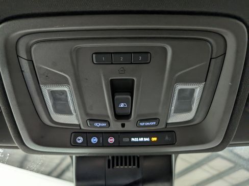 Used 2024 GMC Sierra 3500 SLE w/ SLE Value Package image 27