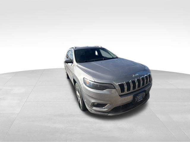 Used 2019 Jeep Cherokee Limited w/ Technology Group AWD/4WD image 16