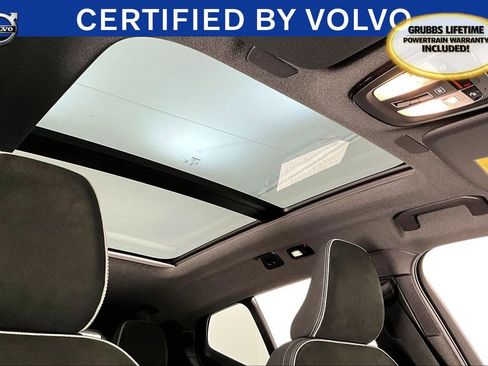 Certified 2025 Volvo XC40 B5 Plus image 23