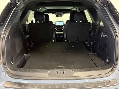 Used 2025 Ford Explorer ST-Line w/ Premium Package AWD/4WD image 29