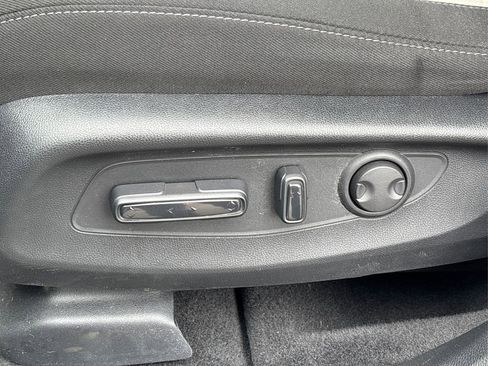 Used 2023 Honda CR-V EX image 33