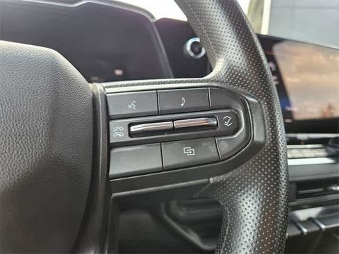 Used 2024 Chevrolet Colorado W/T image 24