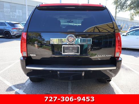 Used 2012 Cadillac Escalade Luxury image 8