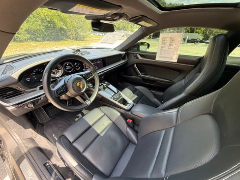 Used 2020 Porsche 911 Carrera 4S AWD/4WD image 25