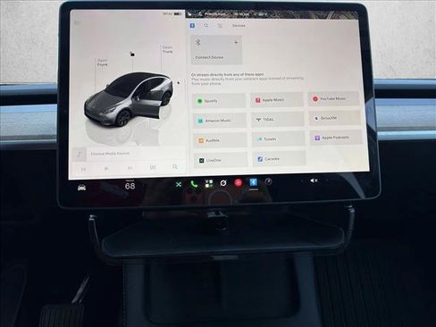 Used 2024 Tesla Model Y Long Range AWD/4WD image 19