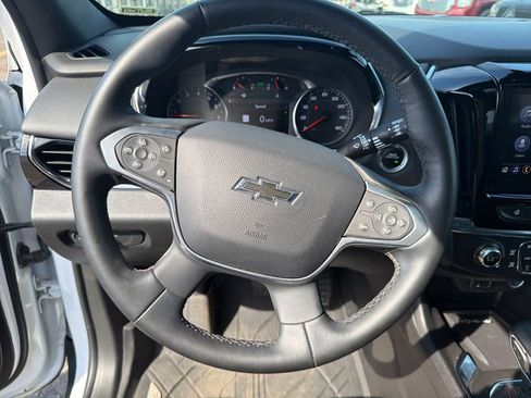 Used 2023 Chevrolet Traverse RS w/ LPO, Floor Liner Package AWD/4WD image 17