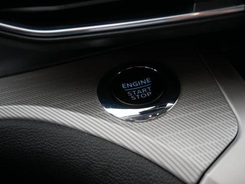 Certified 2023 Ford Explorer XLT w/ Equipment Group 202A image 29