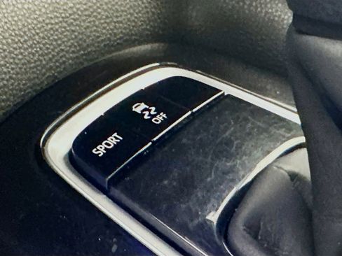 Used 2022 Toyota Corolla SE image 24