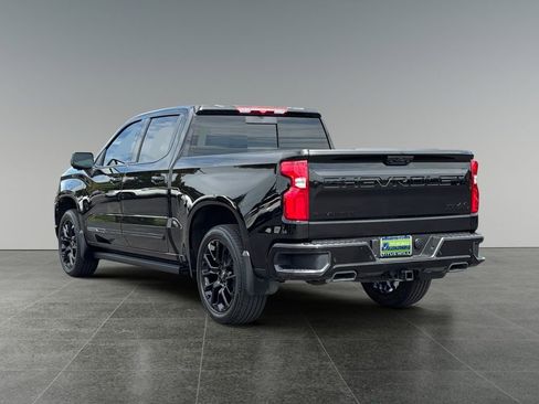 Used 2025 Chevrolet Silverado 1500 High Country w/ Midnight Edition AWD/4WD image 7