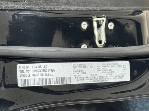 Used 2021 Jeep Cherokee Limited AWD/4WD image 28