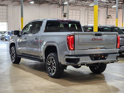Used 2024 GMC Sierra 1500 AT4 w/ Technology Package AWD/4WD image 11