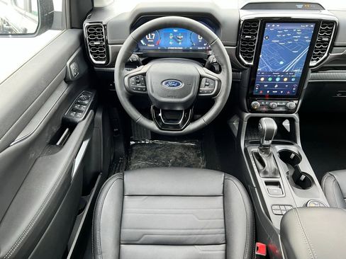 New 2025 Ford Ranger Lariat w/ Black Appearance Package image 28