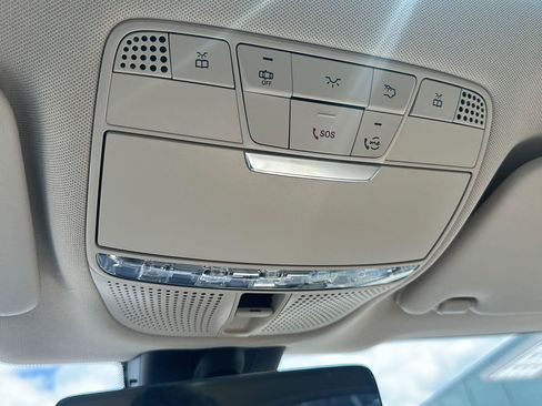 Used 2021 Mercedes-Benz GLC 300 4MATIC image 22