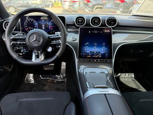 Used 2023 Mercedes-Benz C 43 AMG 4MATIC Sedan image 40