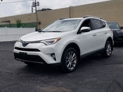 Used 2017 Toyota RAV4 Limited w/ Advanced Technology Package AWD/4WD image 10